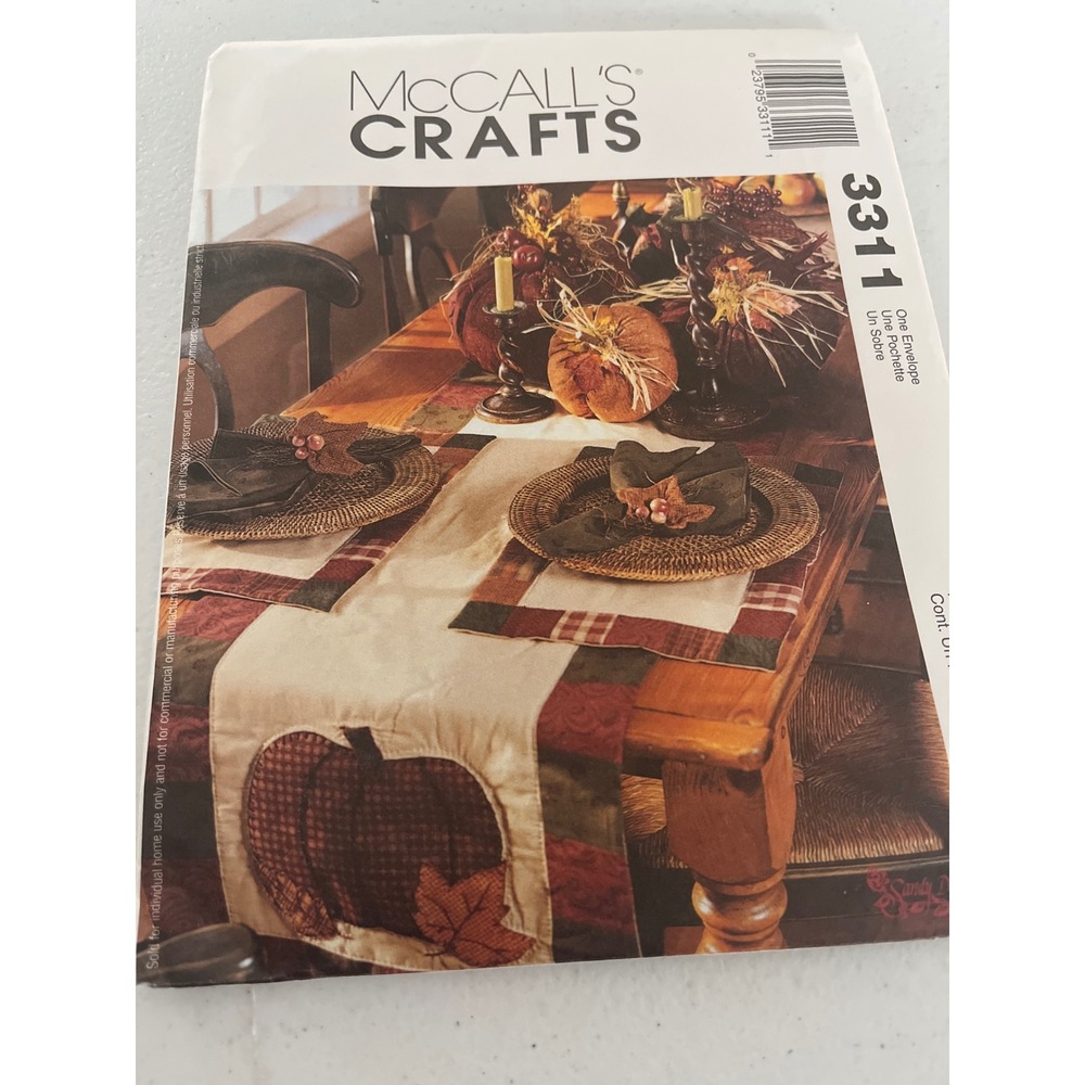 McCalls Crafts 3311 Fall Decorations Sewing Pattern Pumpkin Table Runner Uncut